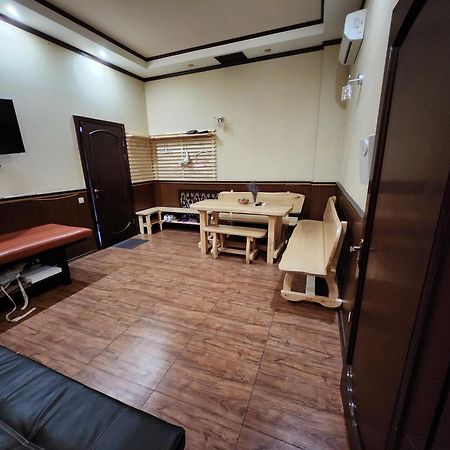 Hotel Київські Ночі Extérieur photo
