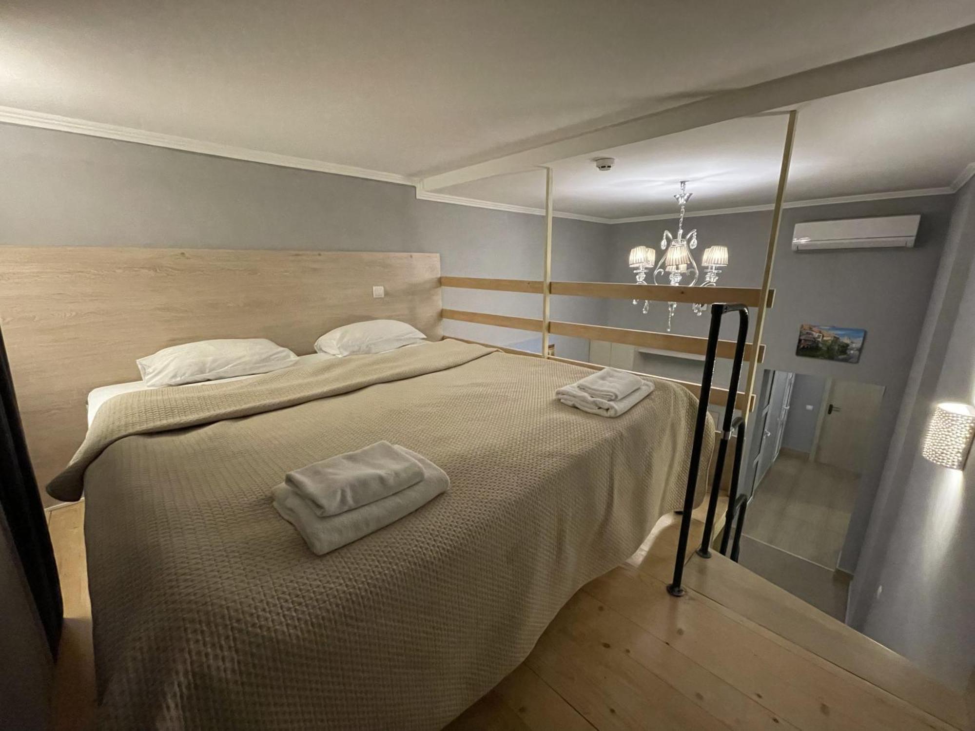 Hotel Київські Ночі Extérieur photo