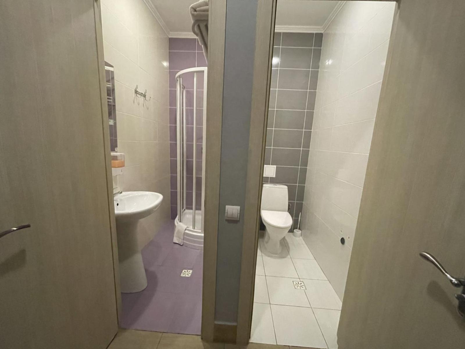 Hotel Київські Ночі Extérieur photo