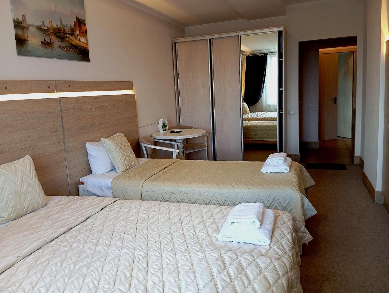 Hotel Київські Ночі Extérieur photo